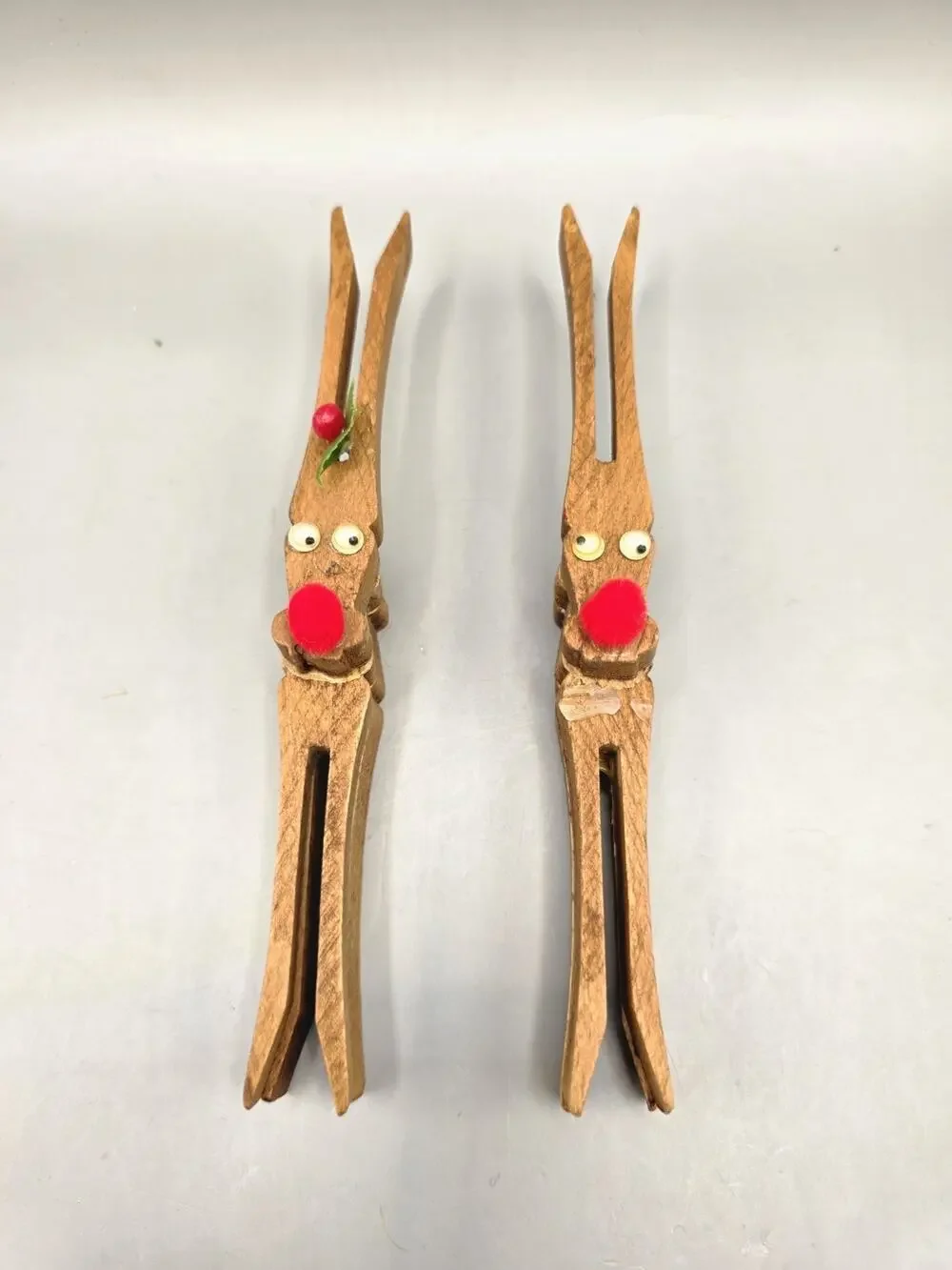 Vintage Handmade Clothespin Reindeer Ornaments Pair Wood Peg Rudolph Craft Vtg